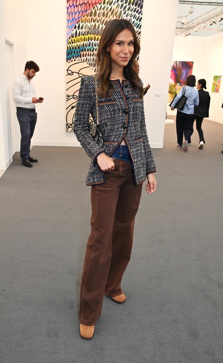 panamabluepool's tweet photo. Isabella Charlotta Poppius stuns in @veronicabeard at the VIP opening of Frieze (@friezeofficial) - via @EveningStandard:  https://t.co/5Zxftz8qqp https://t.co/mHpT6kkzSD