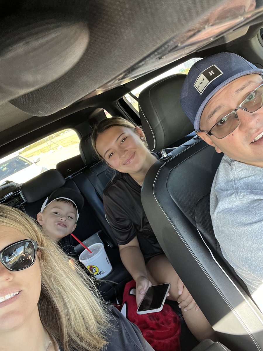 martinez_aubrie's tweet photo. Headed to kansas!!! Can’t wait! ❤️😆#RoadtripSelfie #KansasBound @AMNTX18u @AMNTX18u_Jeff @stoltz_taylor https://t.co/ffJ8Z8KR3r