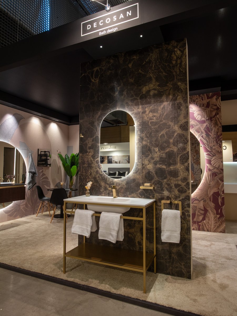 MSBarcelona's tweet photo. Les étudiants de MediaSchool Barcelona ont visité le salon @interihotel, axée sur design et décoration d'#hôtels, où ils ont pu découvrir les entreprises @NOFER_SL et Decosan.
@MediaSchoolGr @WeloveseaE #interihotel #MSBarcelona #MediaSchoolBarcelona #Formation https://t.co/HUGS0tM2KT