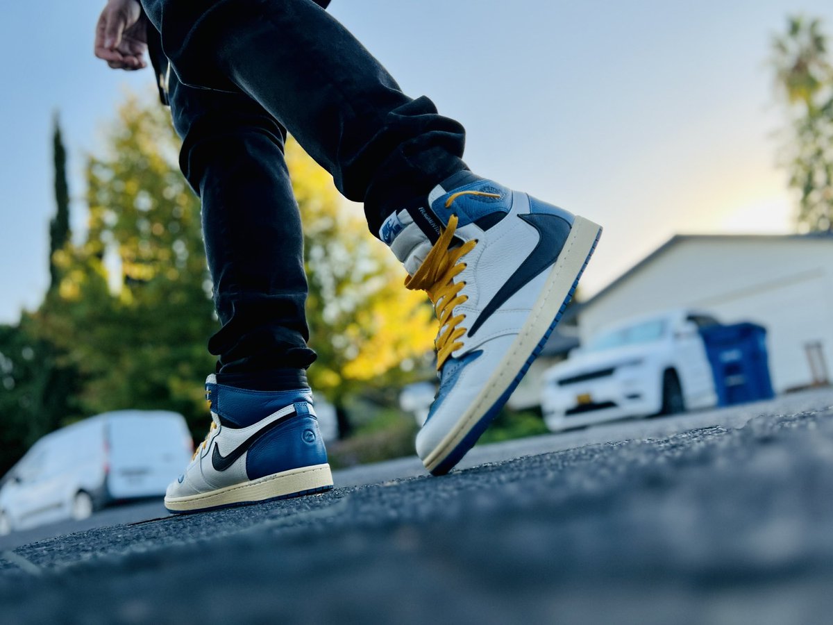obxtbolts's tweet image. #kotd for “Fragment Friday” i got my ⚡️🌵 TS Fragment J1 Highs #woft ? #fragmentdesign #TravisScott #travisxjordan1 #snkrskickcheck @Jumpman23 @Nike @trvisXX