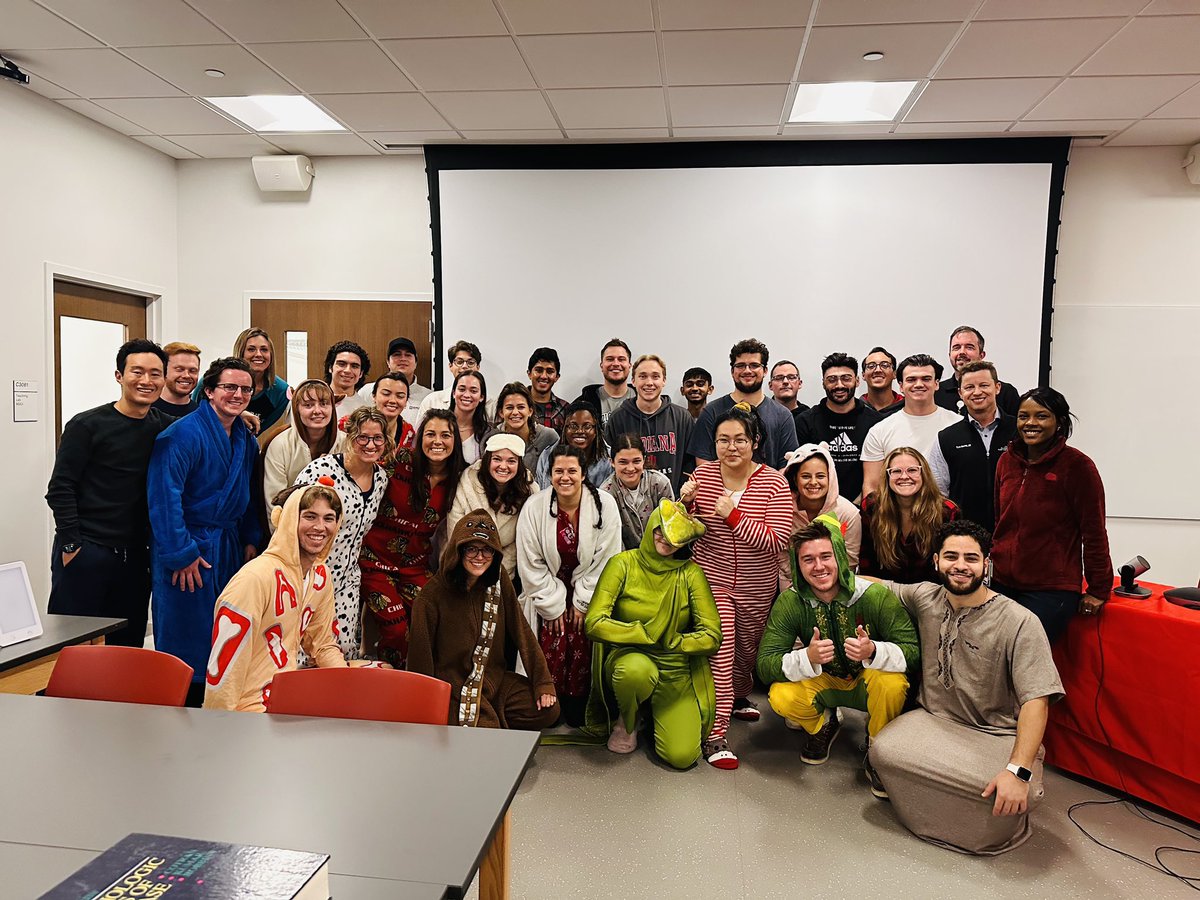 IU Pulmonary and Critical Care Fellowship (@iupccm) on Twitter photo Pulmonary Grand Rounds are in full swing! Every year our very own <a href="/GrahamCarlos/">Graham Carlos</a> takes fellows and staff with him to teach med students all over Indiana about the 🫁. Today was the IU Bloomington campus where third-year fellow, Nancy Bethuel and attending, <a href="/ryanboente/">Ryan Boente</a> joined him! Pulmonary Grand Rounds are in full swing! Every year our very own <a href="/GrahamCarlos/">Graham Carlos</a> takes fellows and staff with him to teach med students all over Indiana about the 🫁. Today was the IU Bloomington campus where third-year fellow, Nancy Bethuel and attending, <a href="/ryanboente/">Ryan Boente</a> joined him!