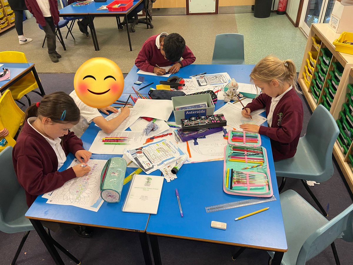 Miss Clutterbuck tweet media