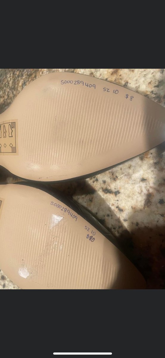 OnePunchMandem's tweet photo. @SaversVVillage These shoes were at the Ancaster location in Ontario and @PlatosCloset priced them at 8$. Value village prices them at 24.99 yet LEAVES THE PLATO PRICE ON! Then the employee changes platos price from 8 to 80 LOL sad to see from a donation based company. See pic. https://t.co/oZt6fCws07