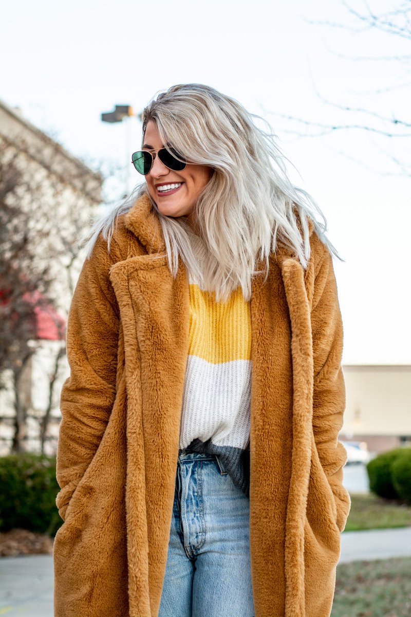 AllNaija_Trends's tweet image. Elevate your style: Unlocking the power of a statement coat
allnaijatrends.com/elevate-your-s…

#LeoBlockbuster #statementcoat #fashion #allnaijatrends