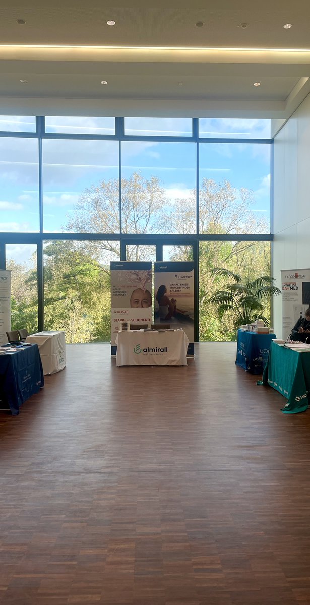 RadOncMR's tweet photo. Symposium highlights: Challenging skin tumor management &amp; advanced melanoma therapy and exploring holistic cancer care via palliative Dermato-Oncology. Advancing the field! 👨‍⚕️🔬 #Dermatology #CancerResearch https://t.co/ytzntmoMmK