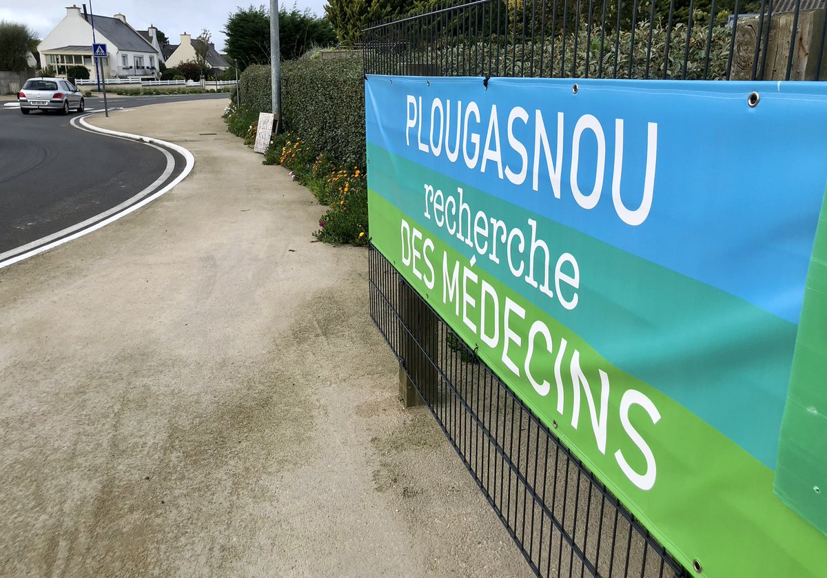 clementmathieu8's tweet photo. Cherche #medecins à #plougasnou, l’une des plus belles communes littorales de #bretagne ♥️avec une maison médicale toute neuve, des écoles, un collège, des restaurants, des commerces… https://t.co/5PoiaD8t6p