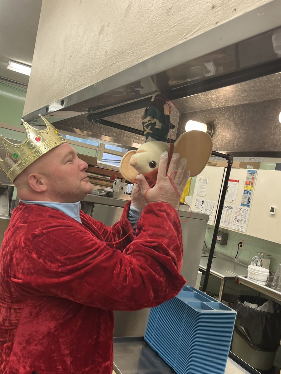 CassieSmolen tweet media