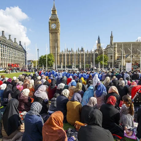 ElRouterNOsirve's tweet photo. Londres y las políticas migratorias. https://t.co/ftqwSwo42W