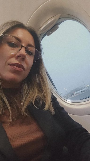 Si parte ✈️🛫💋💋💋 https://t.co/0pdWteJhpC