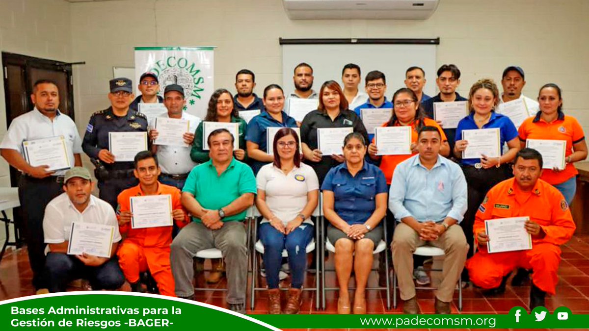 padecomsm's tweet photo. PADECOMSM, en colaboración con la Oficina de Asistencia Humanitaria de @USAIDES, capacitamos a miembros de la Comisión Departamental de Protección Civil de Morazán con el curso Bases Administrativas para la Gestión de Desastres (BAGER). https://t.co/IqpYH1decw