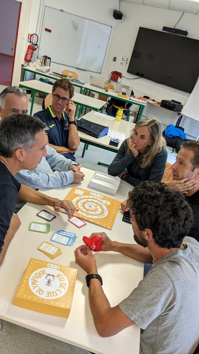87_usep's tweet photo. Début du stage @crusepna #lesenfantsfontleursjeux au @CREPS86 
40 stagiaires en action et en réflexion pour faire  vivre la dynamique régionale autour des  RSAolympiques dans les 12 départements de @NvelleAquitaine
@usepnationale @aclimoges @acpoitiers @AcBordeaux https://t.co/yyDXvh065D