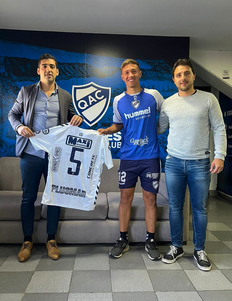 qacoficial's tweet photo. ✍️ Los juveniles Joaquín Postigo y Juan Ignacio Capano firmaron sus primeros contratos profesionales, hasta diciembre de 2025.
🙌 ¡Felicitaciones, muchachos! https://t.co/eIegPRaPmh