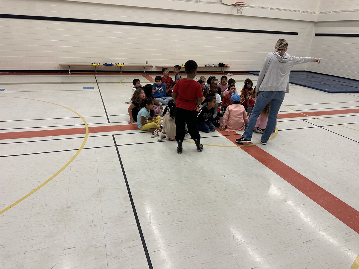 HamidsPE's tweet image. Day 1 means Grade 1 Intramurals🙏 

Shoutout and a BIG Thank You to Ms. Rego for the fun and games! 

Grade 1’s can’t stop talking about the fun and excitement they all had during this rainy day! #FunInTheGym #Intramurals #SomersetFam #ThankYou