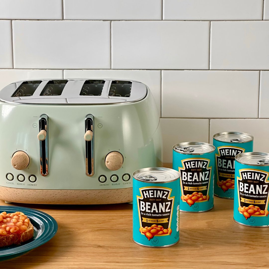 Fancy winning a toaster and some Beanz to make the perfect Beanz on Toast following our official recipe? Of course you do. 👀 All you need to do is give us a follow, RT this post and tag a mate in the replies to enter. GOOD LUCK!