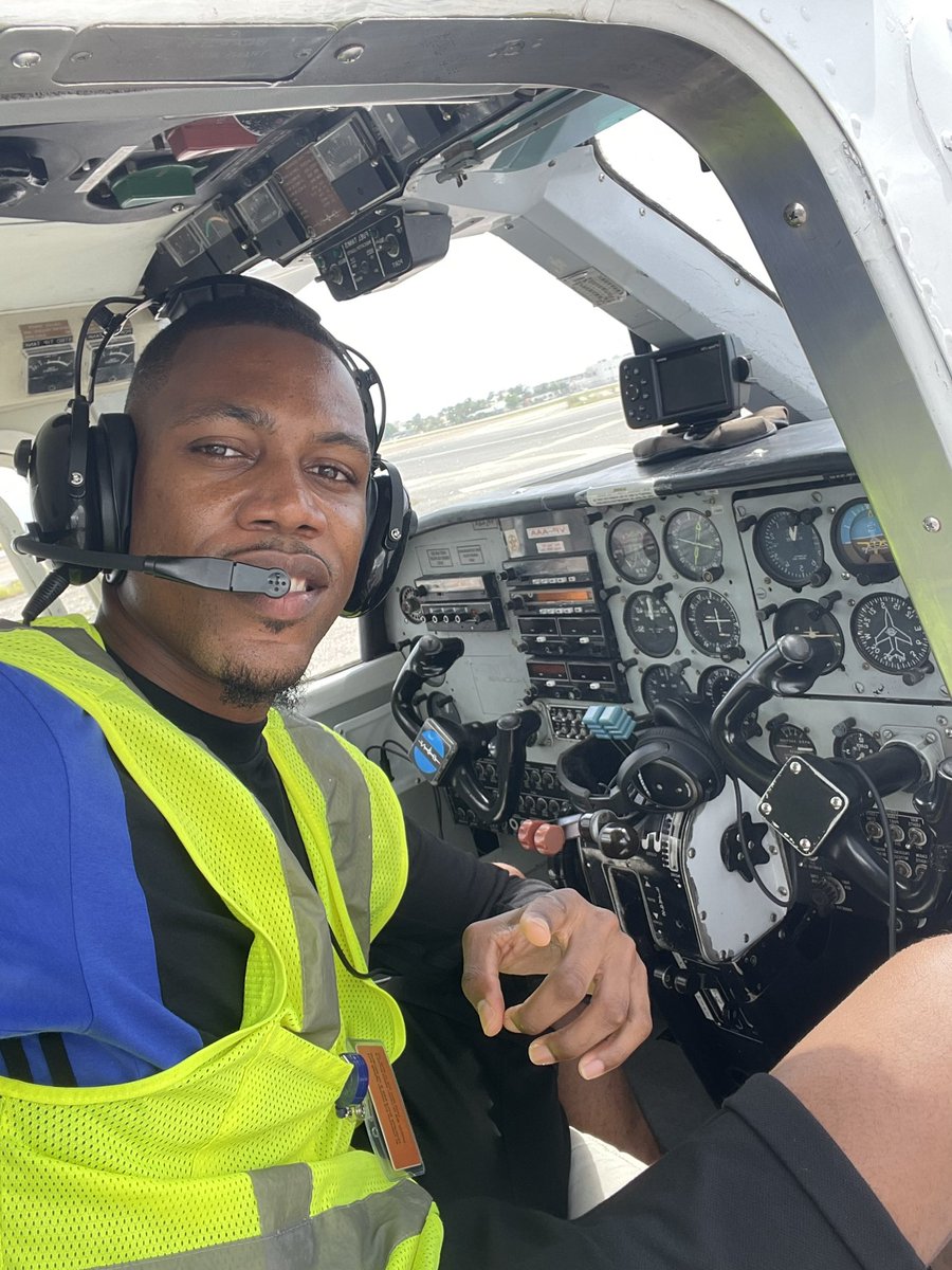 Come fly with me… 

Off flying for the day 😊