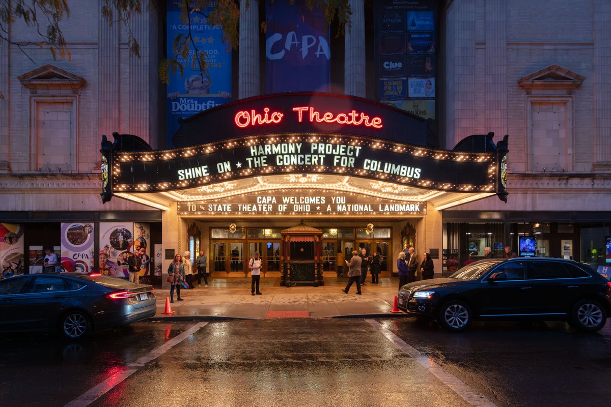 AndySpessard's tweet image. I am extremely honored that 50 pieces of my artwork were selected as the stage backdrop for last night’s performance at the Ohio Theatre, with a wonderful group of people, and an inspirational message from the Harmony Project. ❣💕☺💕❣ #harmonyproject