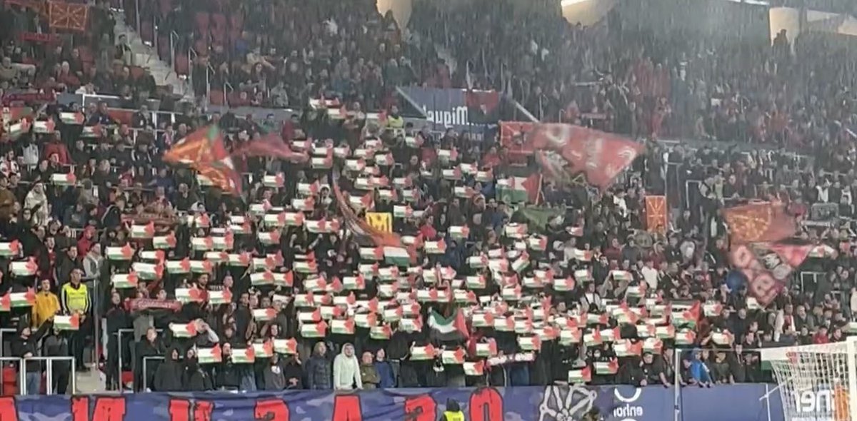 La policía quería requisar las banderas de Palestina en los accesos. Esta ha sido la respuesta de <a href="/19IndarGorri87/">INDAR GORRI</a> 
CA Osasuna-Granada CF
19/10/23
#ultras