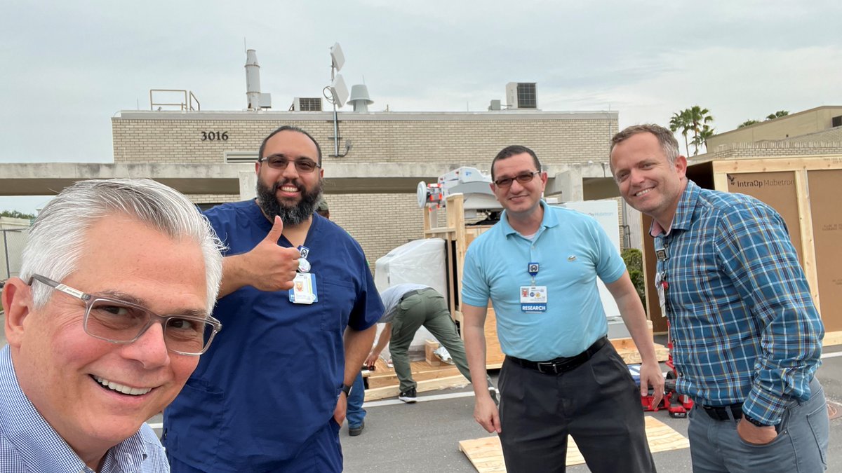 ml4onco's tweet photo. On April 28, 2023, Moffitt had the exciting experience of having an eFLASH with IntraOp Mobetron was delivered. There are only 10 of this mobile linac in the world. @ielnaqa, @EduardoMoros, @abe_oraiqat, and others all have the advanced privilege of being able to use the Mobetron https://t.co/3m6YFdOmdJ