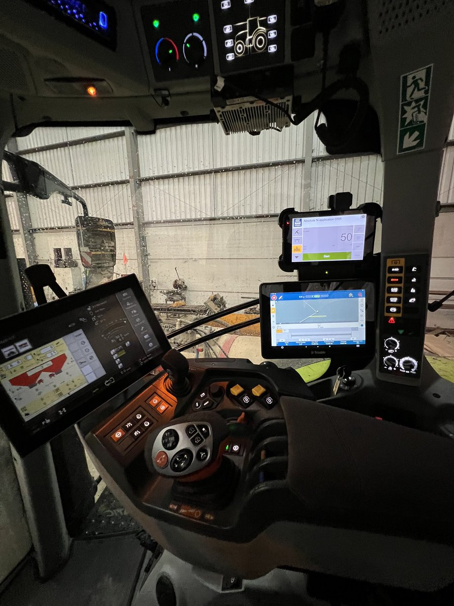 TayloredAgri's tweet image. Wet day jobs, This customer is already ready for the N-Season
#Yara 
#NSensor
#ALS2
#ClaasAxion