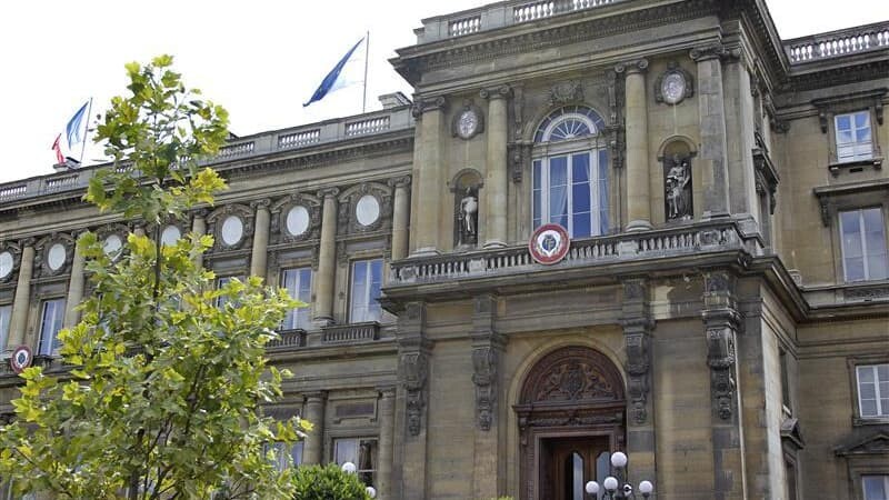 BFMTV's tweet image. 🔴 ALERTE INFO
Attaques du Hamas en Israël: le Quai d’Orsay annonce que 30 Français sont morts et 7 sont portés disparus
l.bfmtv.com/YEG