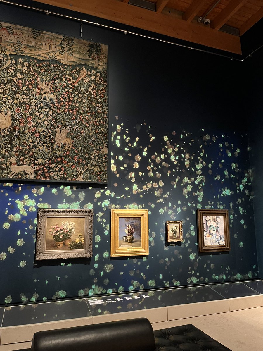 Miss Mackie, Miss O’Neill and Miss Hall visited the Burrell Collection today and explored the recently refurbished galleries! 🖼️