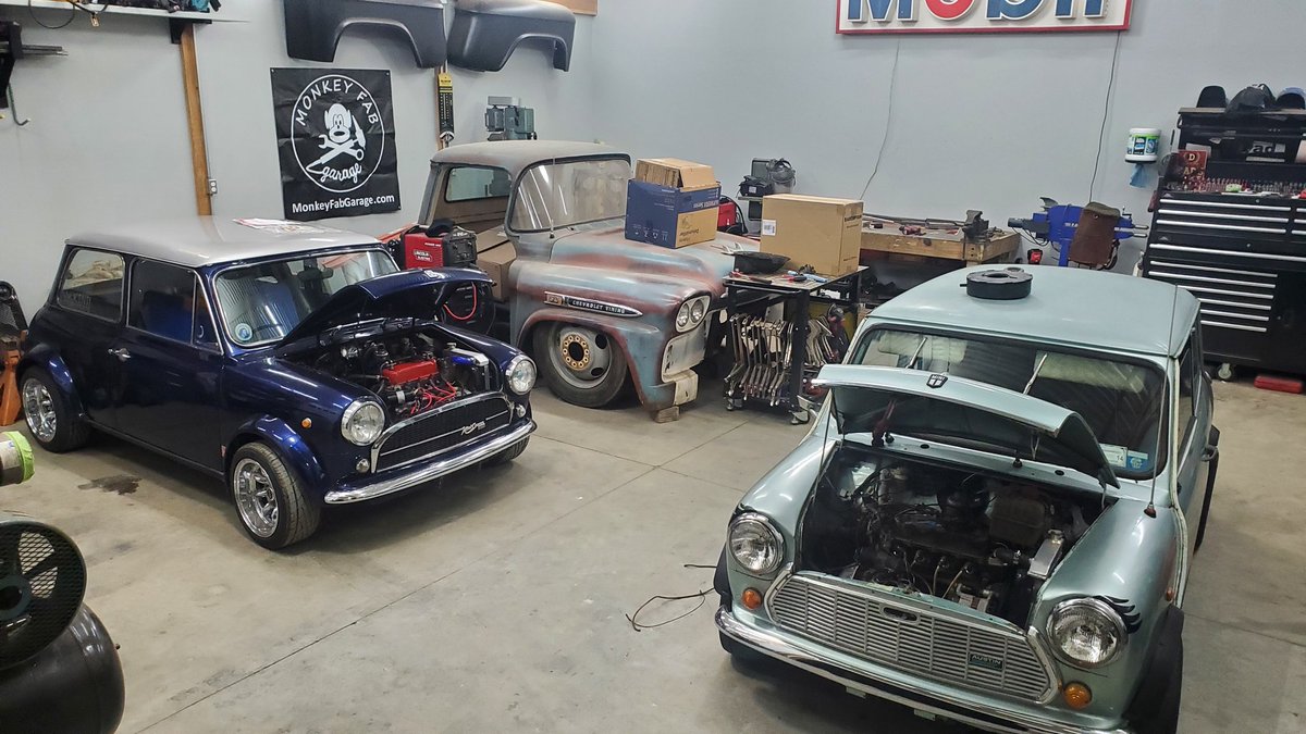 DieselViking60's tweet photo. Reaching out to @BendPak . Can I get you to send a QuickJack 7000TL 7,000lb Portable Car Lift for use with my Mini projectsπ? I can upload a full product review video on Amazon & YouTube to showcase your product... Let me know ππ #bendpak #ChallengeTheBuild https://t.co/ncVnwW4Jnt