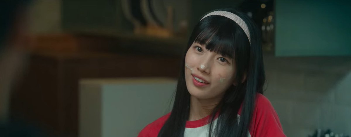 kdramamiss's tweet image. can't stop staring at her #doona #suzy