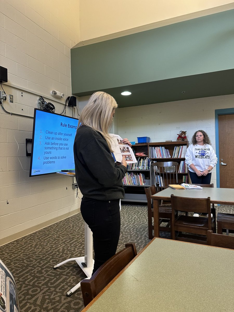 SimpsonCoRTC's tweet image. Positive Solutions for Families at FES! We loved getting to discuss rules, expectations and schedules in the home! Remember, consistency is key! #pyramidmodel #positivesolutions #ncpmi