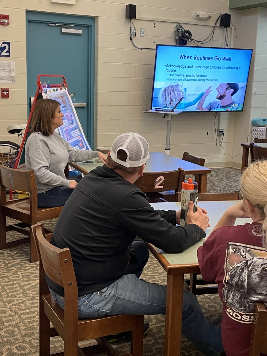 SimpsonCoRTC's tweet image. Positive Solutions for Families at FES! We loved getting to discuss rules, expectations and schedules in the home! Remember, consistency is key! #pyramidmodel #positivesolutions #ncpmi