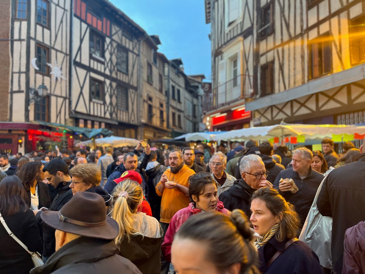 F3Limousin's tweet photo. EN IMAGES. Frairie des petits ventres : l'édition 2023 rencontre le succès malgré la pluie
https://t.co/m0tT4tmEVi https://t.co/PkCkMdhfw6