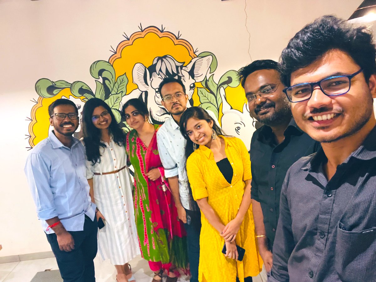 Fri-yay! Lab dinner to celebrate a string of recent lab wins! open day 2nd🏆, <a href="/AnishaSumith/">Anisha</a> poster win 🏅 , <a href="/Yogeshsahu2030/">Yogesh Sahu</a> optimizing AAV pipeline! @manojkumar2991 giving an invited talk after his successful PhD defense! <a href="/meghana_konda/">Meghana Madhu</a>’s killer IHC data, @LostNeurone’s HCS data