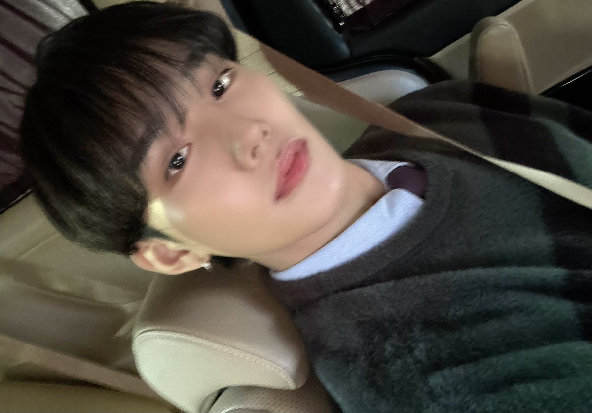 CIX tweet media