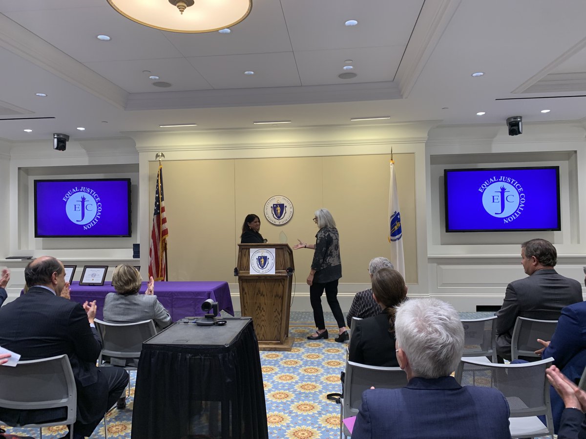 CindyFriedmanMA's tweet photo. Very honored to be a recipient of the 2023 Beacon of Justice Award presented by @EqualJusticeMA. It's vital that the Legislature continues to support the Massachusetts Legal Assistance Corporation and their work to expand access to civil legal aid. https://t.co/7reh5t5n0D
