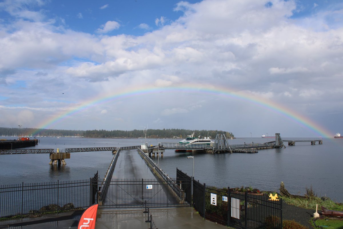 This week, Mother Nature painted the skies over Nanaimo Assembly Wharf with a breathtaking rainbow.
 
Cette semaine, Dame Nature a peint le ciel de Quai d’assemblage de Nanaimo d’un arc-en-ciel à couper le souffle.
 
#portofnanaimo #rainbow