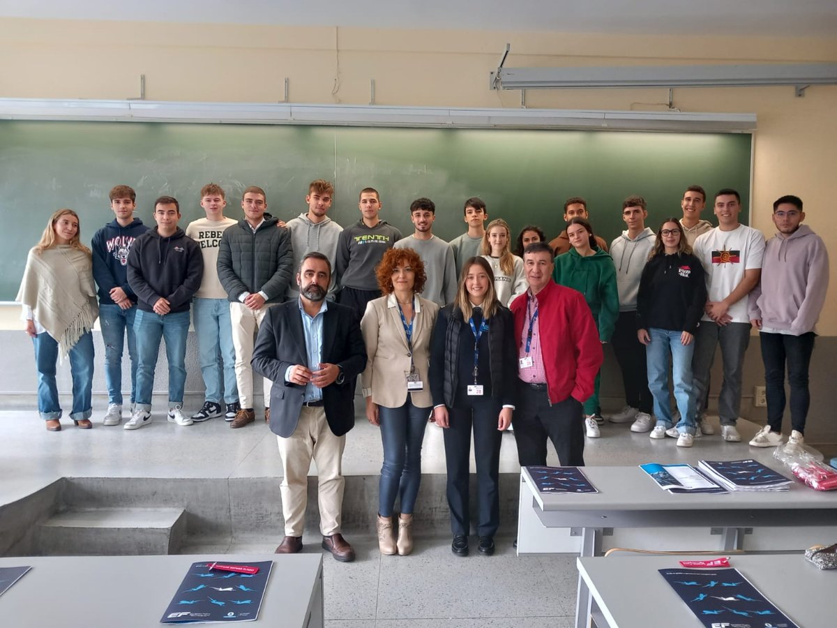 European Flyers visita en la Universidad Politécnica de Madrid a los alumnos de tercero del Grado de Gestión y Operaciones del transporte aéreo (GyOTA) que pronto podrán iniciar su formación en vuelo en nuestra escuela. ✈️