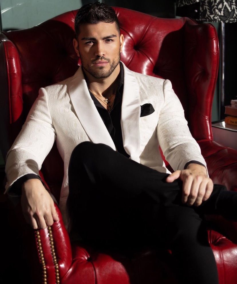 TheRealDealGio's tweet photo. 💢 Giovanni Rivera
💢 Twenty Seven
💢 Miami, FL
💢 Cartel
💢 #Single
💢 Not New to RP
💢 #FakeAccount
💢 Drama will be blocked

   💢 Like&amp;Retweet Plz 💢 https://t.co/NQjQLYOS1p