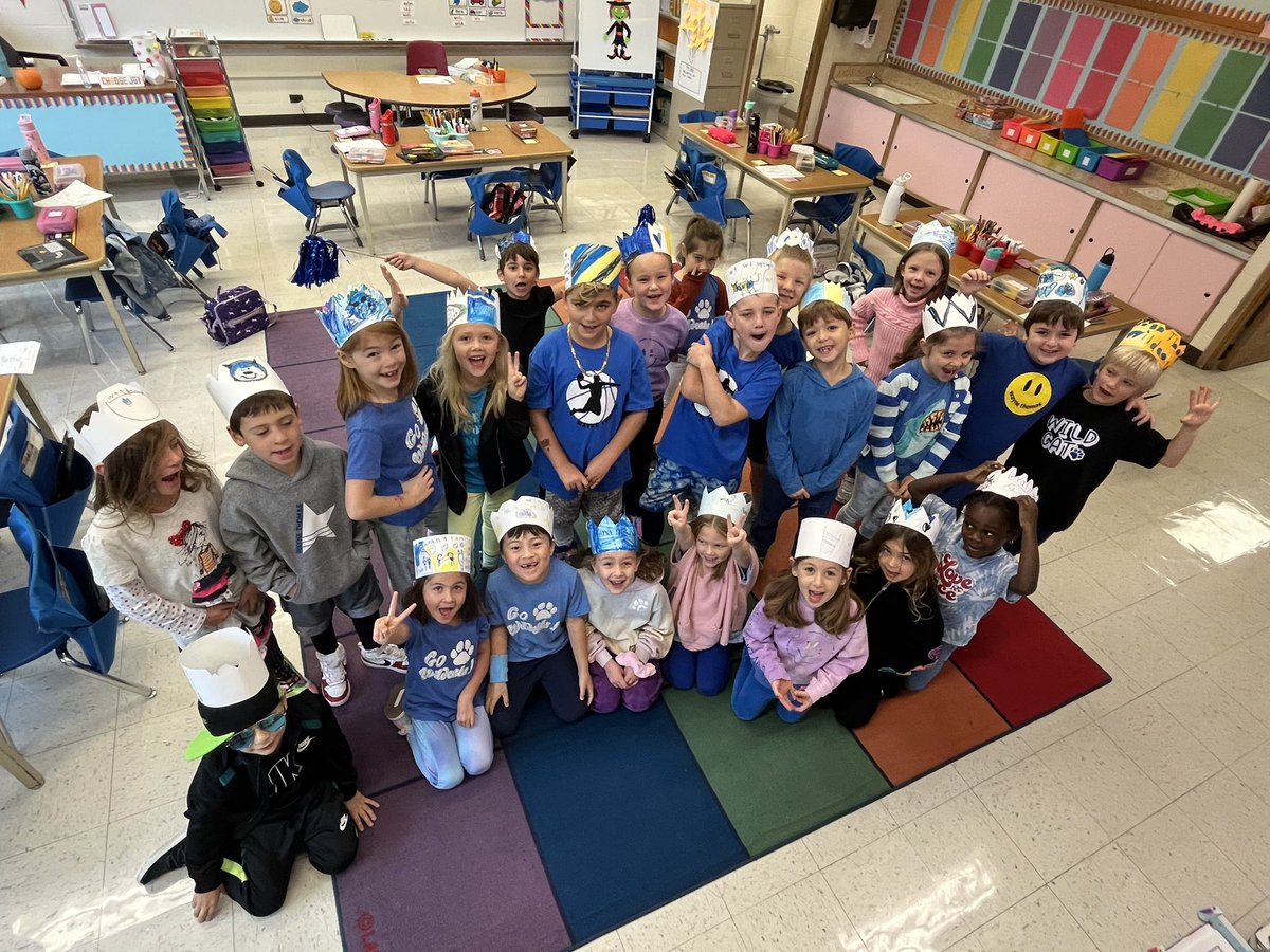 We’ve got WT spirit yes we do! We’ve got WT spirit how about you!!? Happy spirit day🎉💙 #wt112 #112leads