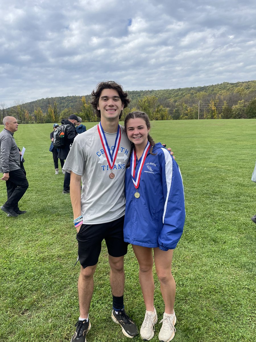 CBSXCTFtitans's tweet photo. Congrats 2023 XC League Medalists: Evan Morrow 8th &amp; Riley Rooney CHAMPION! @CBSouthAthletic @SOLsports https://t.co/ybIFOcG1qv