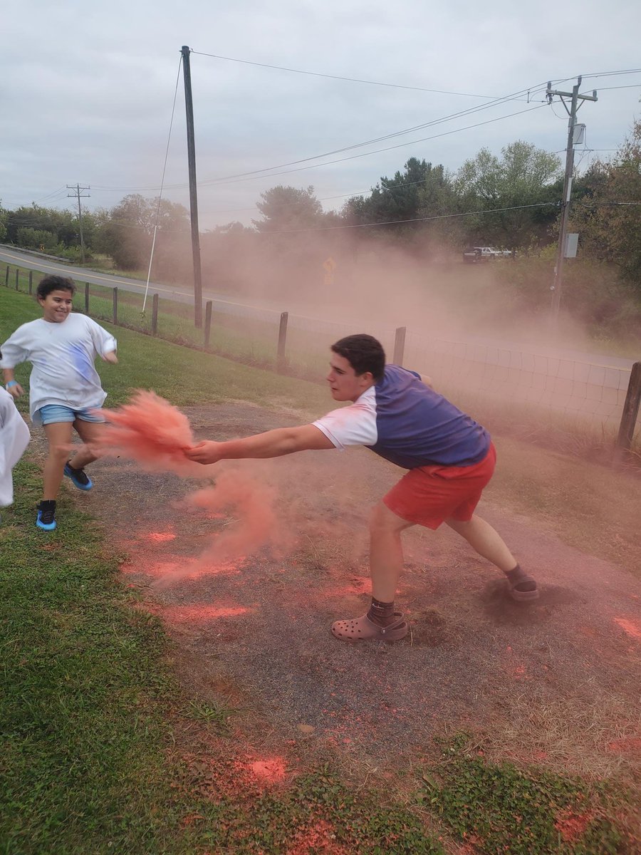 GoLHSWrestling's tweet photo. Thank you to those who volunteered to serve in community engagement at the H.M. Person Color Run! This project couldn’t have been as successful without your involvement. Thank you so much for volunteering.
#LevelUp #CommunityEngagement @LHSEAGLESVA @hmpearsonelem https://t.co/gERGoi0nYg