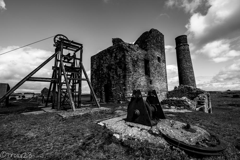 In the Peak District. 
#mining #mininghistory #peakdistrict #industrialrevolution #blackandwhite #travel #britishhistory @ThePhotoHour