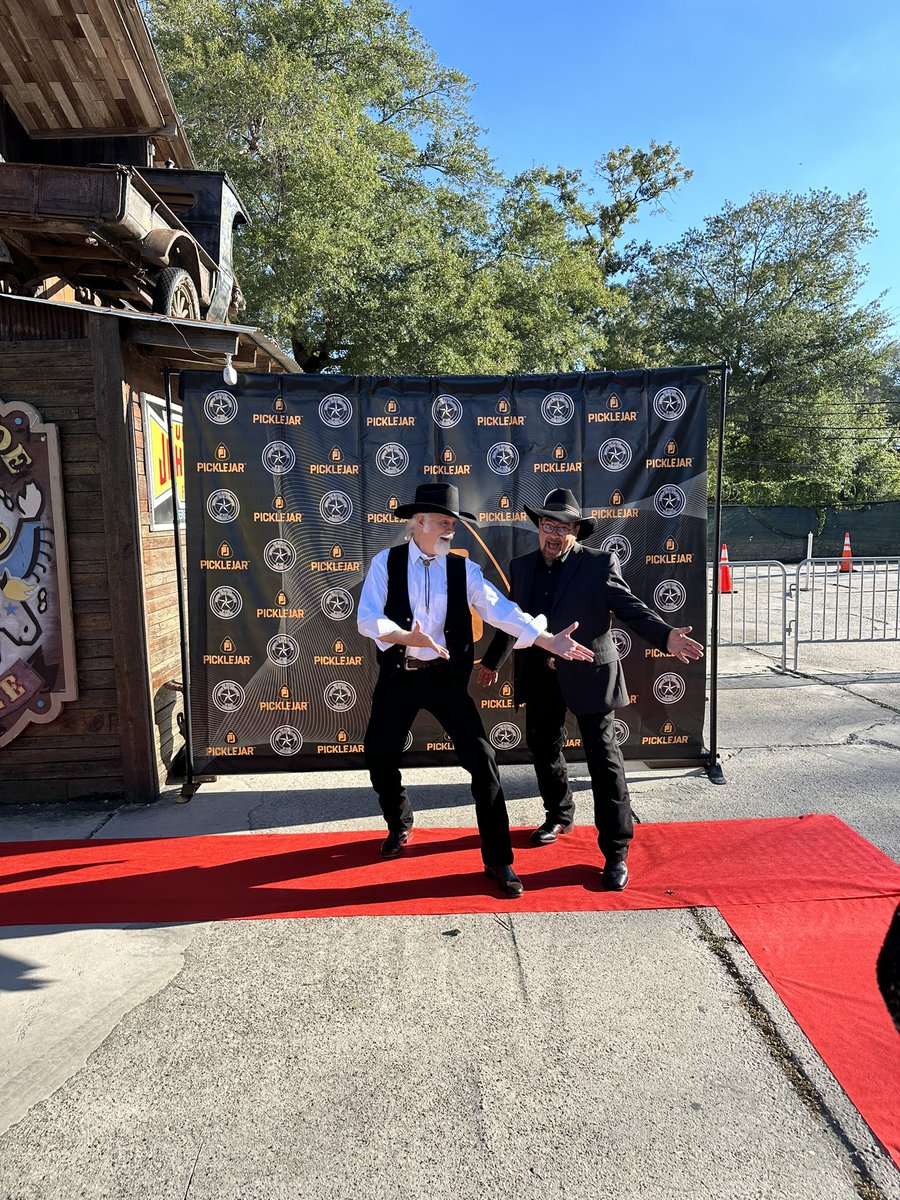 PickleJarLive's tweet photo. We had a blast at the #CMAofTexas Awards, and loved the opportunity to be a part of it! It's an absolute joy to show our support for the incredible Texas artists and witness their talent shine brightly on stage and on the red carpet ��🎶 https://t.co/TpjsgveNMV