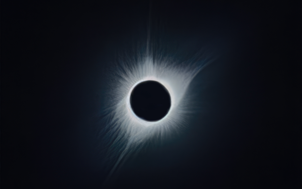 CesarCantuQ's tweet photo. Si piensa observar el eclipse del 8 de abril de 2024, que cruzará México por los estados de Sinaloa, Nayarit, Durango, Chihuahua y Coahuila, en una franja recta, con un ancho de 184 kilómetros, desde Mazatlan hasta Piedras Negras, no puede conformarse con estar en un lugar donde se observará al 99%, así como no hay embarazos al 99%, no hay eclipse total en ese porcentaje. Pongo como ejemplo a quienes viven en los municipios de Anáhuac o Lampazos en el estado de Nuevo León, colindantes con los municipios de Hidalgo, Guerrero y Juárez en el Estado de Coahuila, donde un poco adentrados a ellos, se verá al 100%. 
Si puede, tómese el tiempo de visitar cualquiera de estos estados en su zona de totalidad y disfrute al máximo este evento. De verdad es un acontecimiento que despierta los sentidos y que debe disfrutarse al menos una vez en la vida.