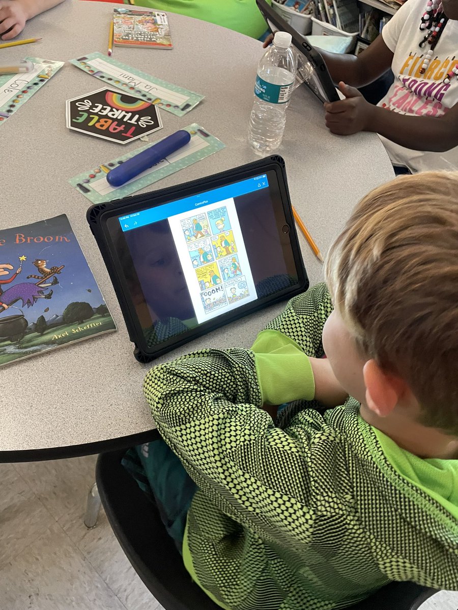 MrsKinkeadsKids's tweet photo. Exploring comic plus! #cremediabingo https://t.co/PIk9wgLOrI