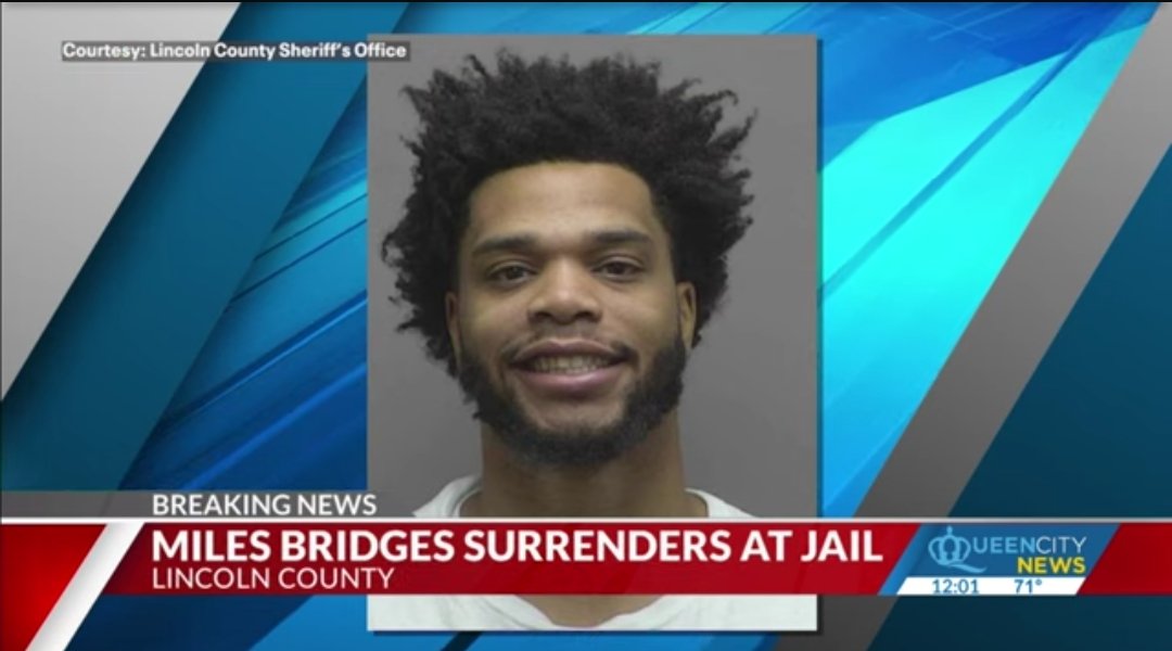 Okay guys, we need to talk about how fucked up it is that the Hornets are still backing Miles Bridges, because it's one of the most awful things I've ever seen &amp; the NBA community simply isn't speaking out against it enough. The Hornets cannot be allowed to get away w this. 🧵