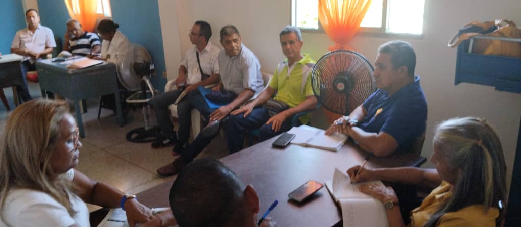 📢Este viernes #20octubre <a href="/sinvemacumana/">SINVEMA_CUMANÁ</a> en reunión conjunta de la Coalición Magisterial Sucrense seccional SUCRE CUMANÁ Y CARÚPANO PARIA con participación de William Figueroa Directivo Nacional de la <a href="/fevemaestros/">FVMaestros</a> 
 #FVMenlaLucha