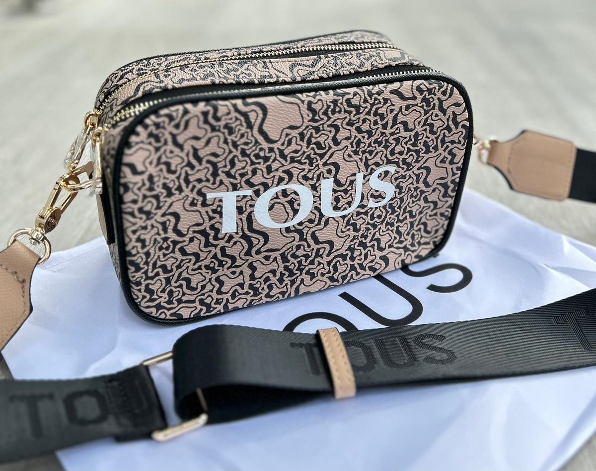 Taisha_Alamo's tweet photo. •$60•

Envío por Correo 📦 ✅️ 
Escríbeme para ordenar ✨️
#Tous #Carteras #Viajeras #Venta #Oferta #FreeShipping https://t.co/pFUxMtnsmq