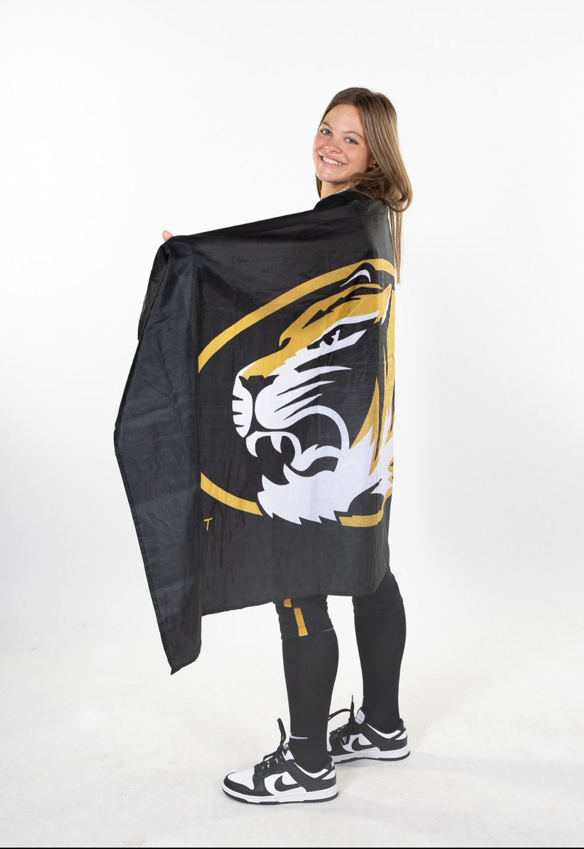 anna kemp tweet media