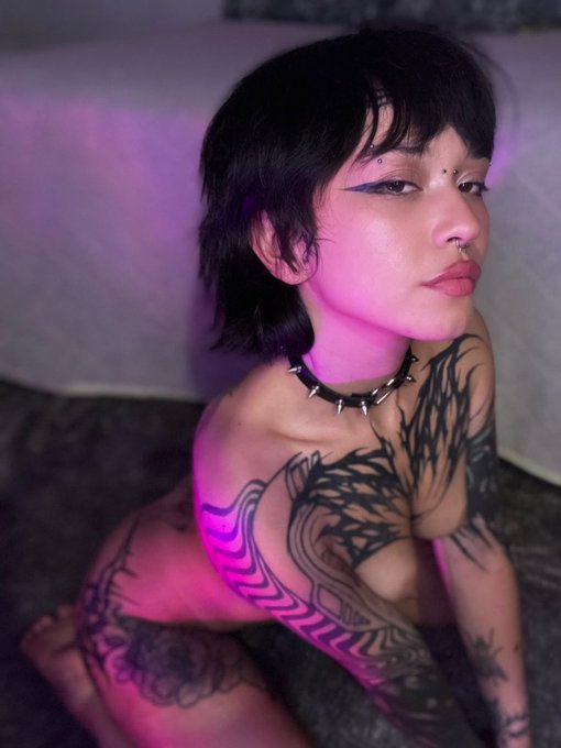 pet gf reporting for duty https://t.co/nlAPYetvri