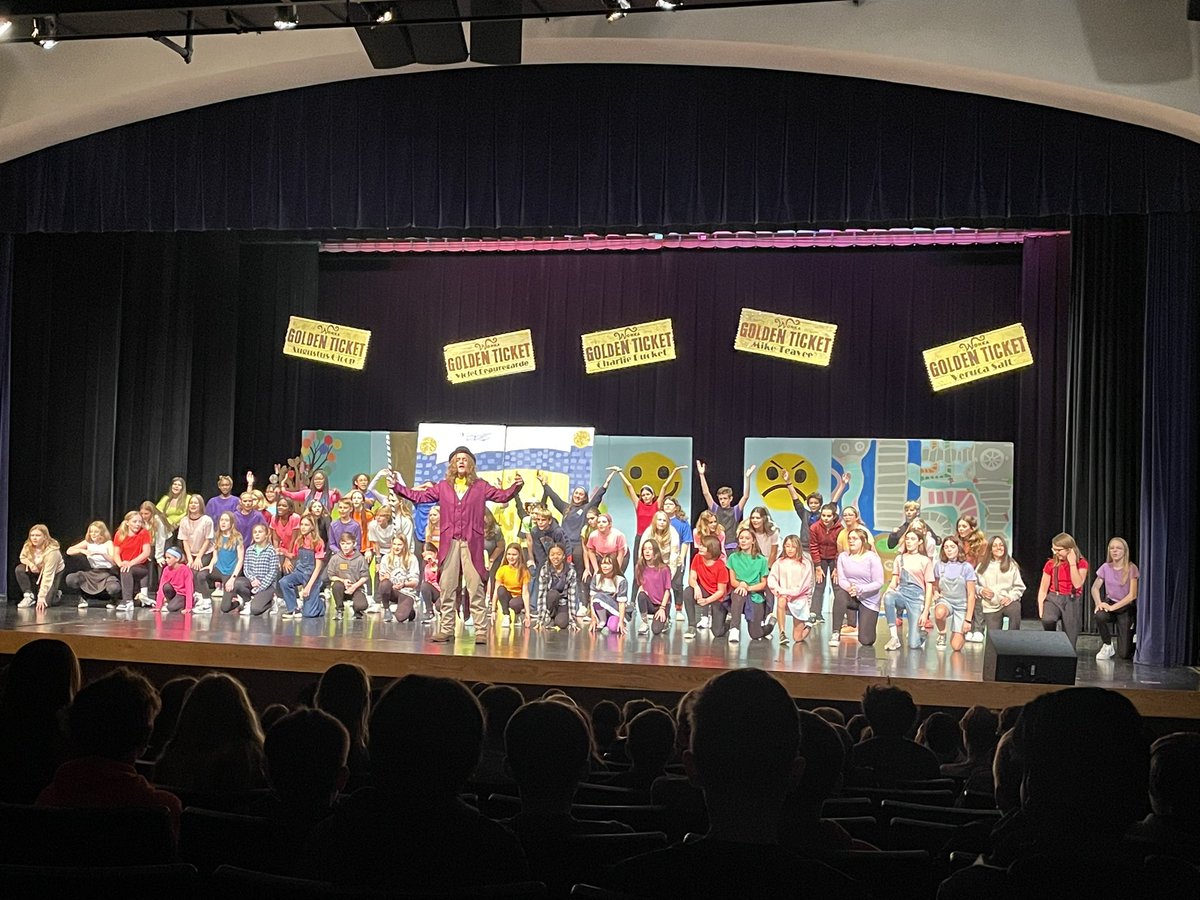 MannerClass's tweet image. What an amazing performance! Our middle schoolers rocked it performing Willy Wonka, Jr.! Love getting to see familiar faces on that stage. 👏🏻👏🏻👏🏻
@WSMSwolves #WeAreWentzville