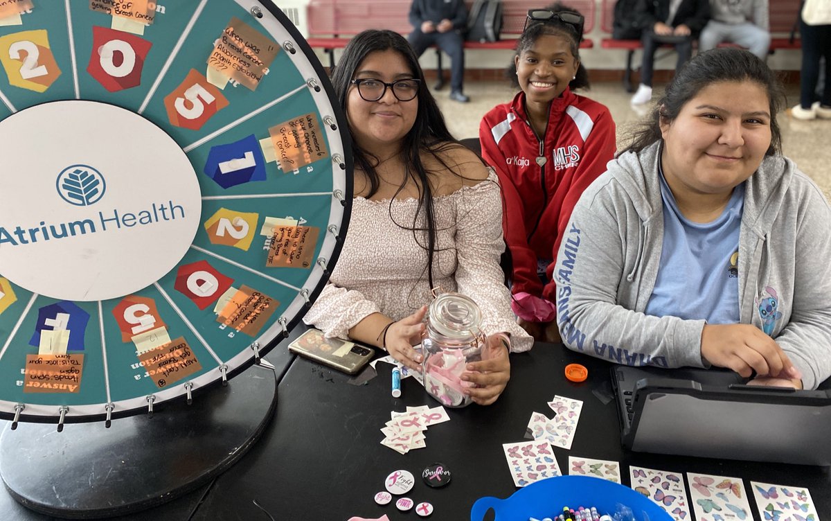 HSA students at <a href="/MonroeHSNC/">Monroe High School (NC)</a> leading breast cancer awareness trivia in the #HawksNest <a href="/AGHoulihan/">Andrew G. Houlihan</a> <a href="/MomPrincipal/">SBatchelor</a> <a href="/RimmerEdTech/">Casey Rimmer</a> #HealthSciencesAcademy